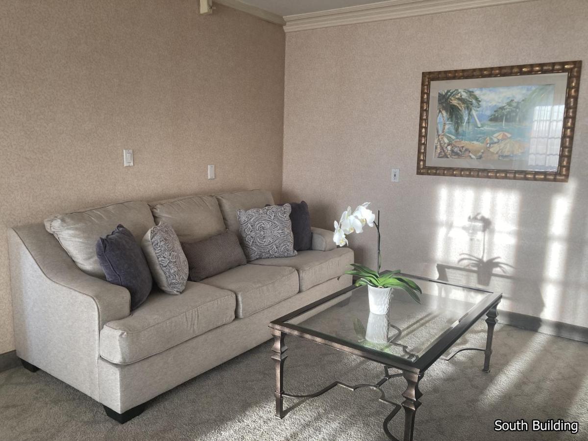 One-Bedroom Suite [South Building]