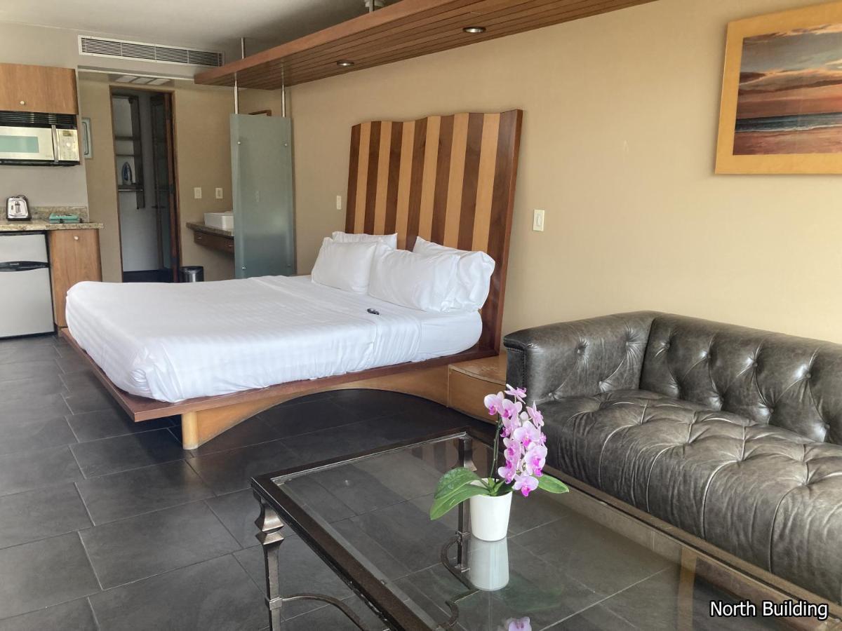 Deluxe King Room [North Building]
