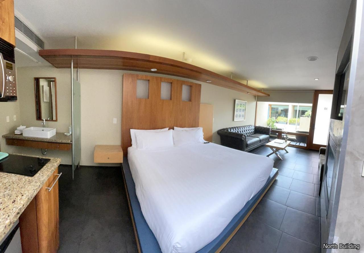Deluxe King Room [North Building],1344607115:JPEG