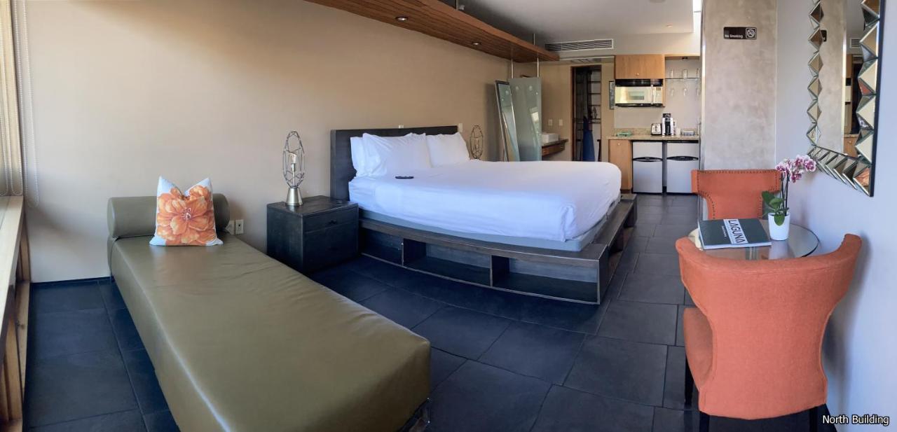 Deluxe King Room Futon [North Building]