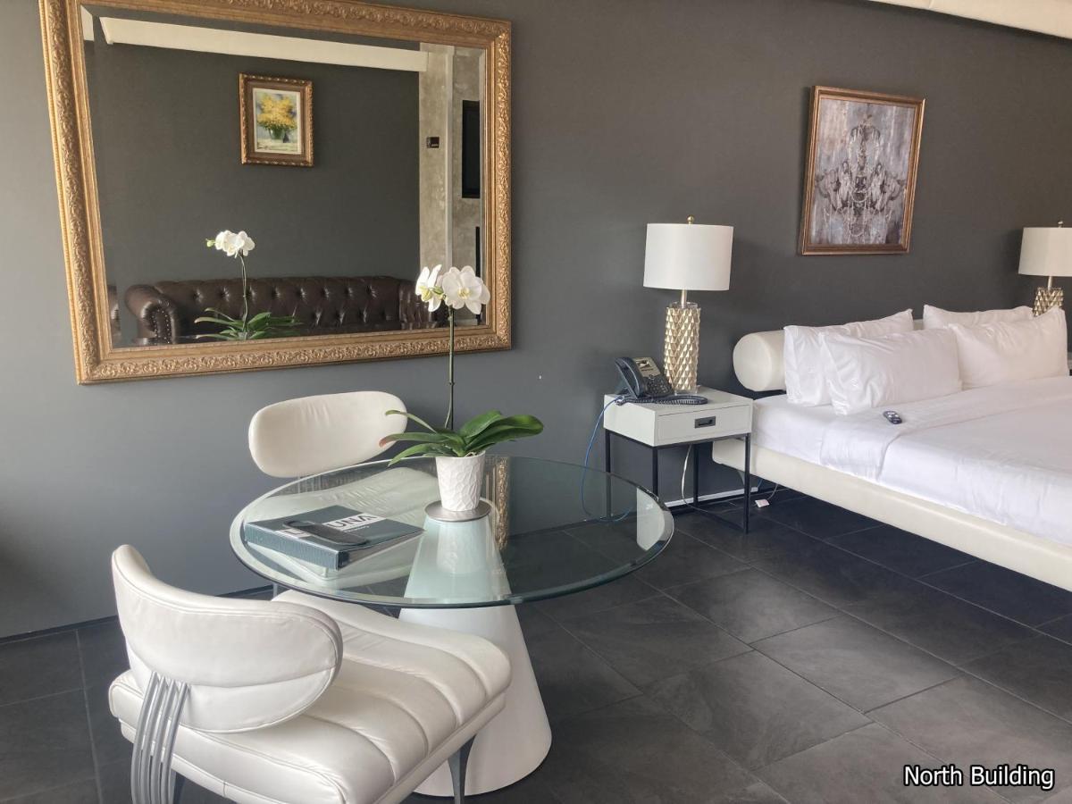 Deluxe King Room [North Building]