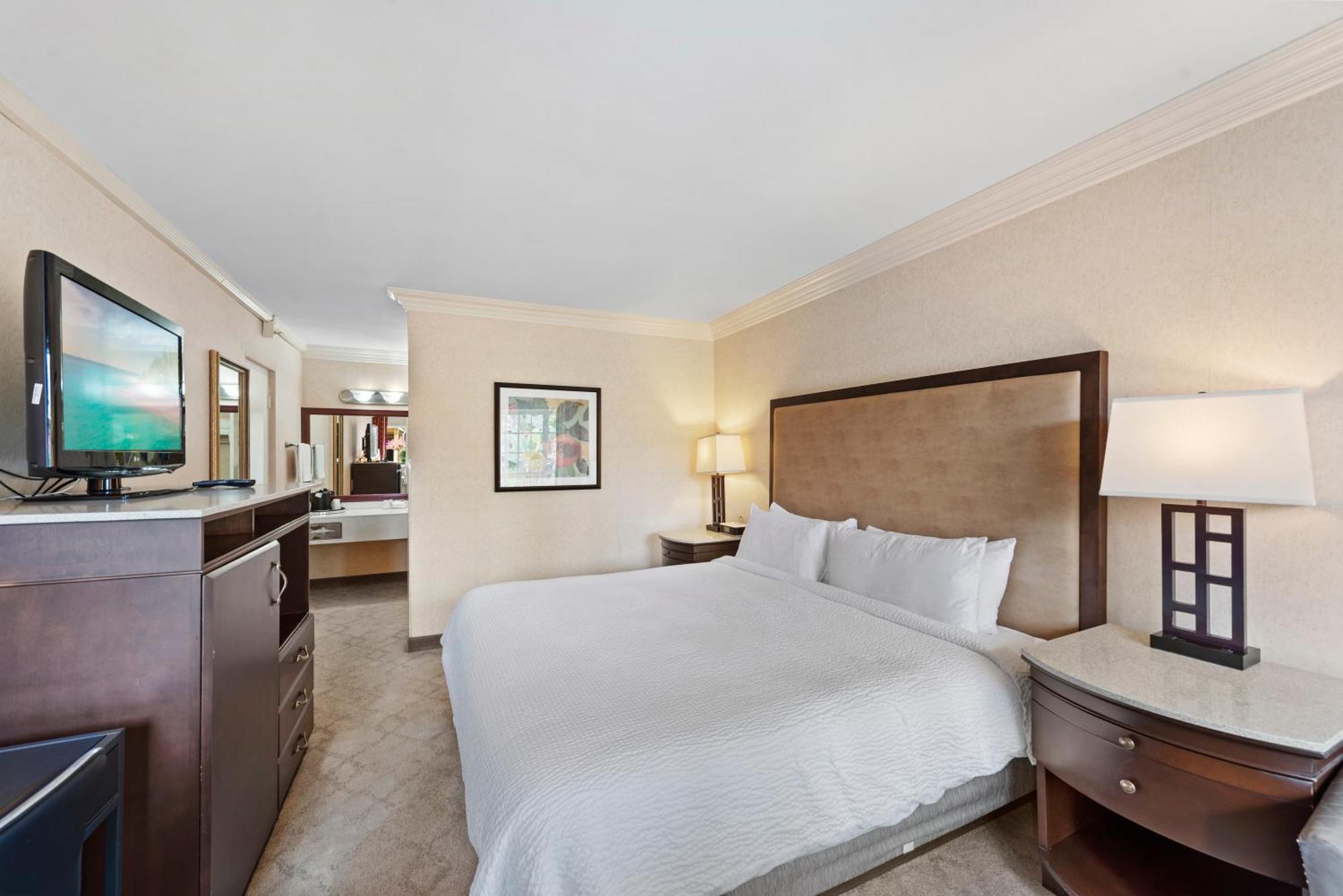 Standard King Room [South Building]