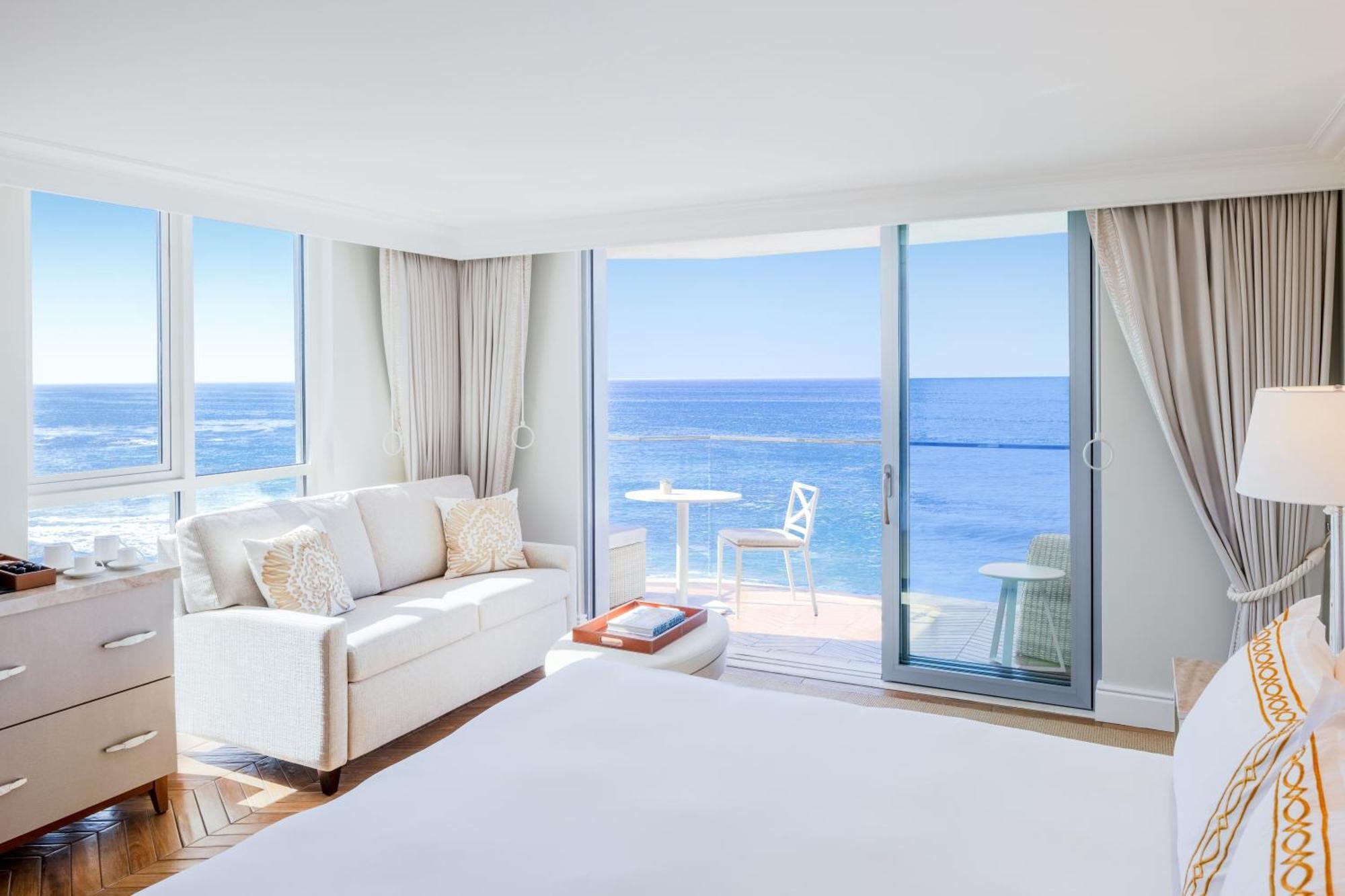 Premium Oceanfront King Corner Studio